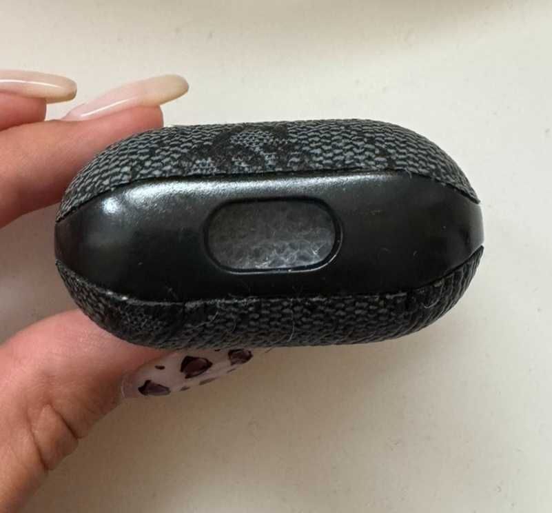 Калъф за слушалки AirPods (2-ро поколение)