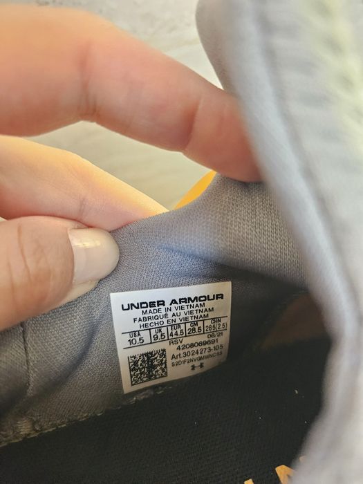 Маратонки Under Armour HOVR Rise 3