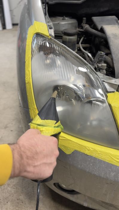 Полиране на фарове