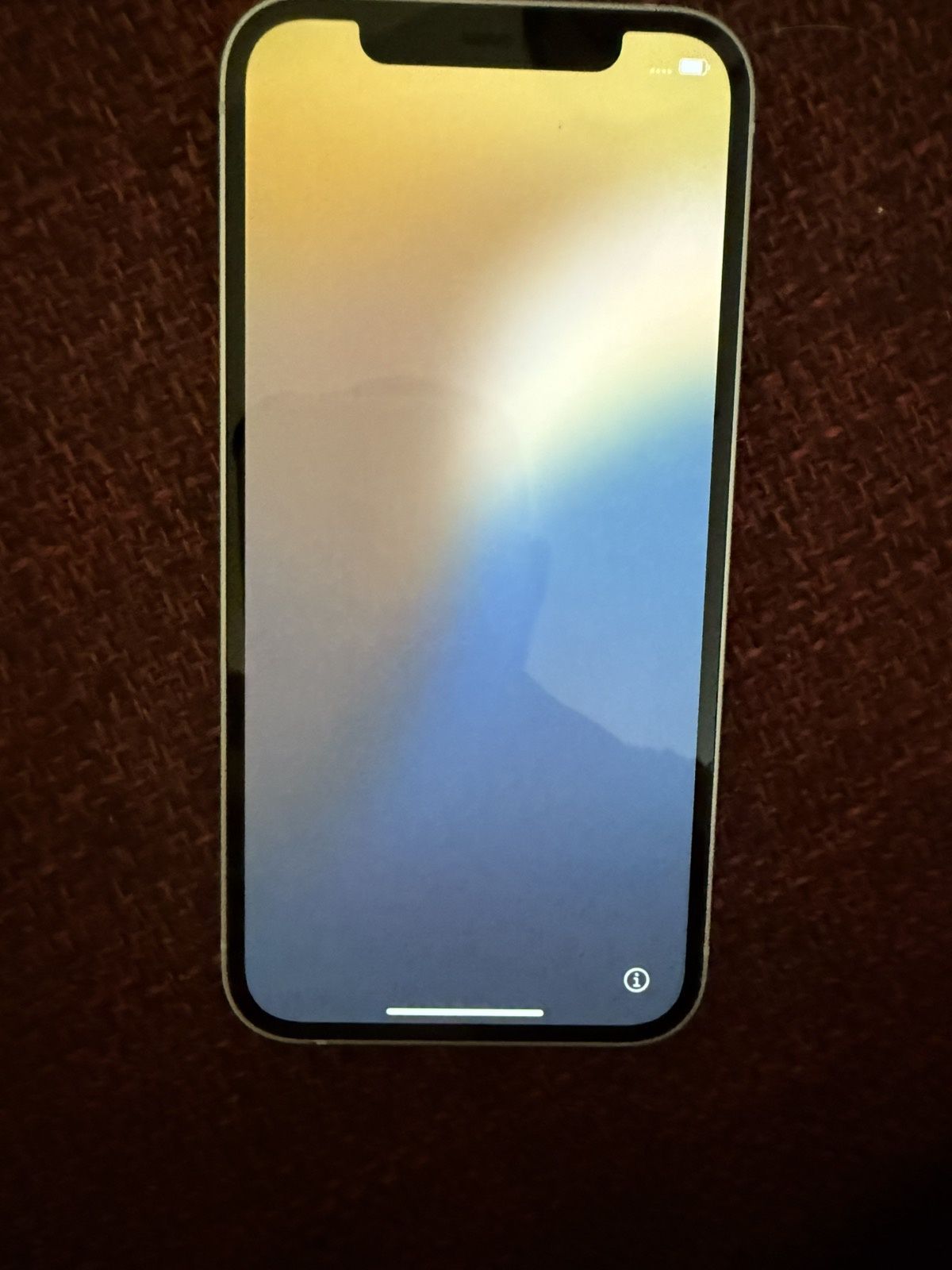 iPhone 12 - В отлично състояние