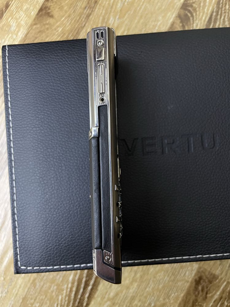 Vertu signature