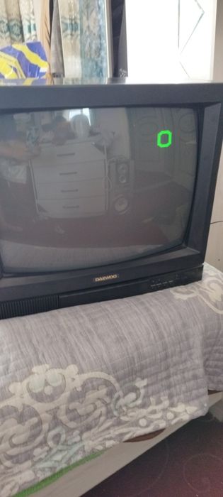 Продаю 2 телевизор DAEWOO.