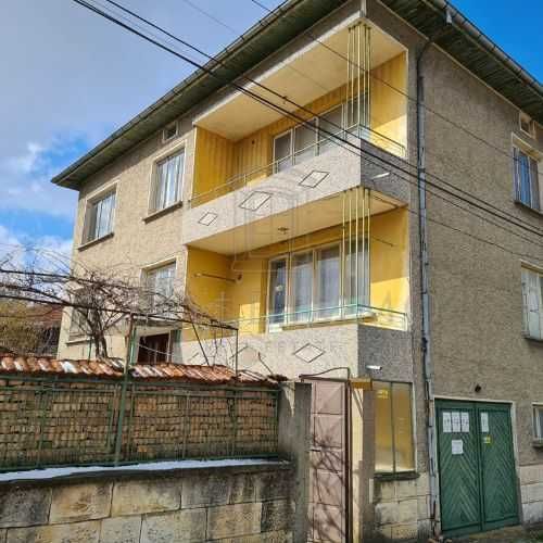 Продава се Къща в Разград, Промишлена зона - Запад - 194 кв.м за 523 €/кв.м - Снимка #4