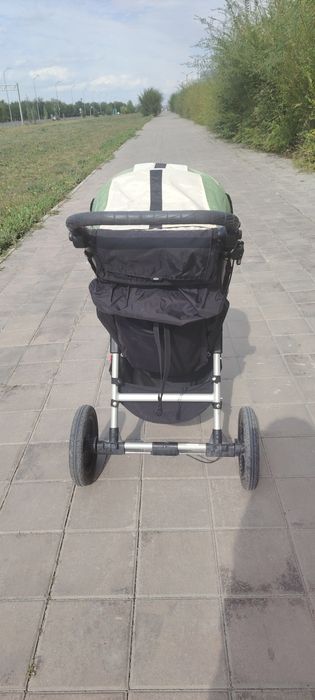 Продам прогулочную коляску
