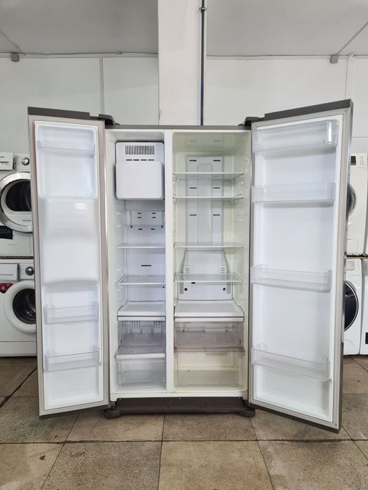 Frigider Side by Side Samsung A+++