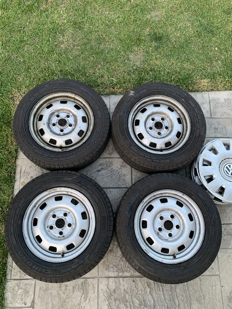 205/65/15C T4 Pirelli All Season