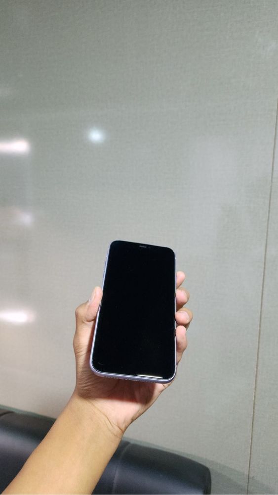 Iphone 11 sotiladi holati ideal 82%yomkst face id true ton ishlidi