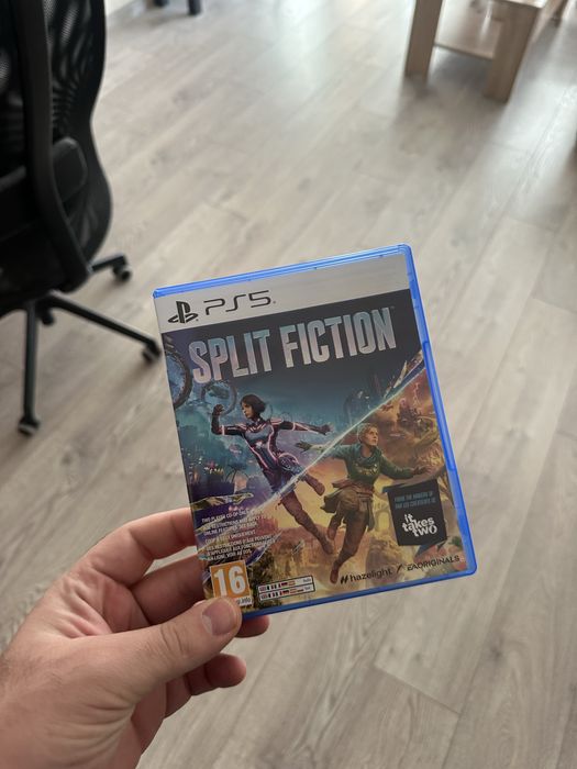 Split fiction игра за Playstation 5 PS5