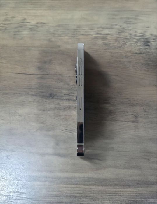 Vând IPhone 14 Pro Gold 128 GB