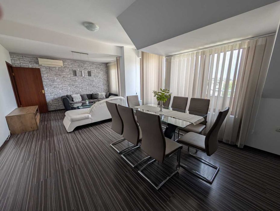 Дава се под наем Едностаен апартамент в Пловдив, Център - 96 кв.м за 600 € - Снимка #2