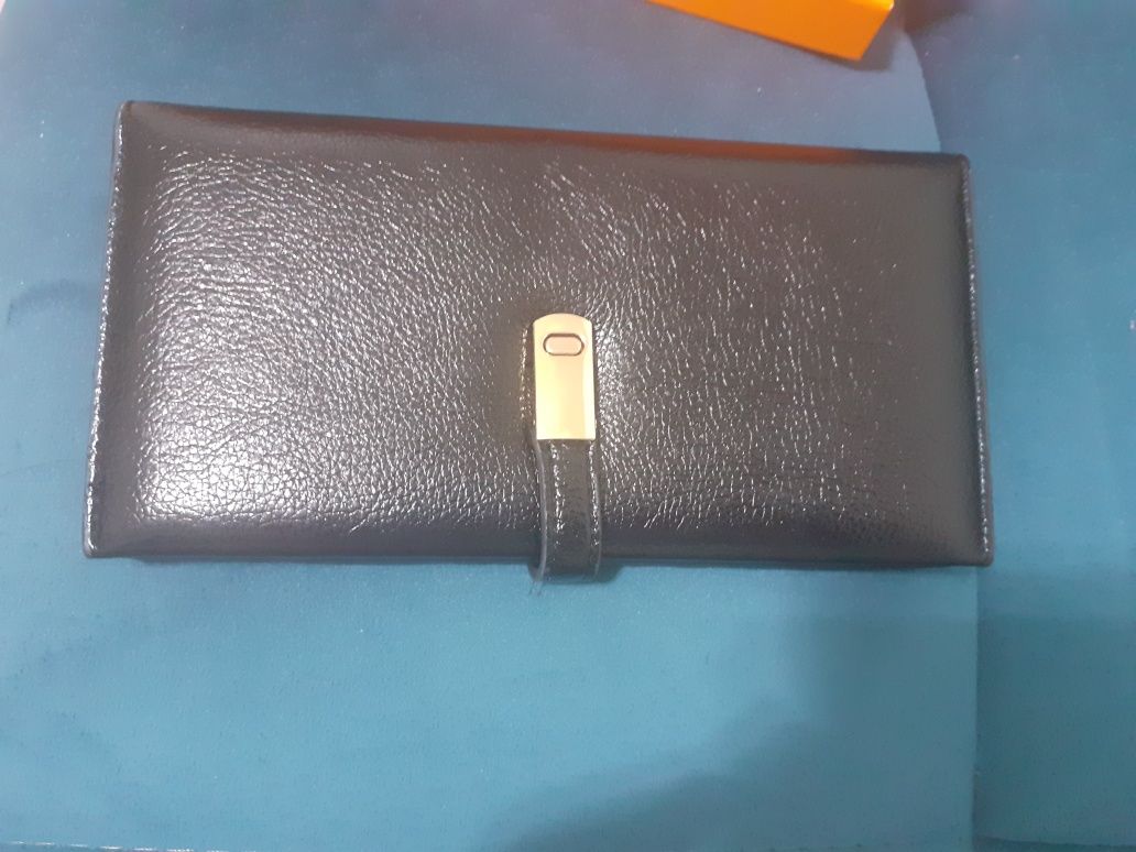 Классический кошелёк-клатч новая в упаковке