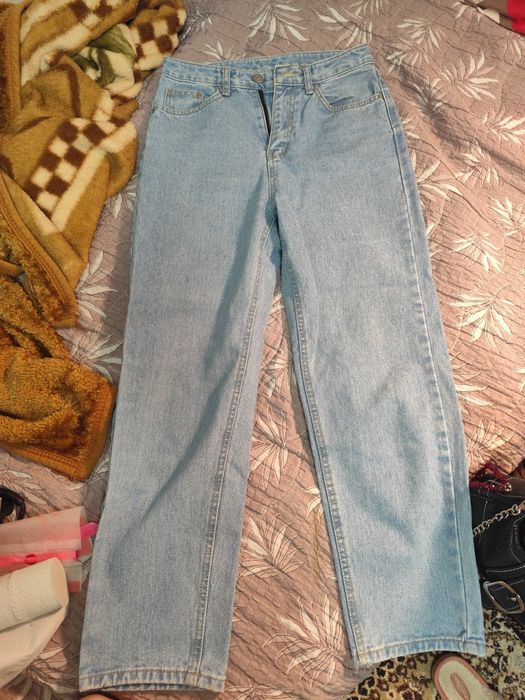 Джинсы хорошие..