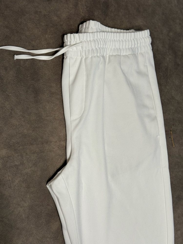 ZARA брюки белые