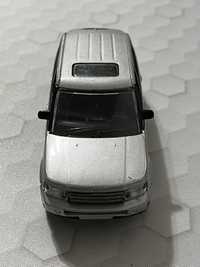 Vând mașina de jucărie ( Range Rover )