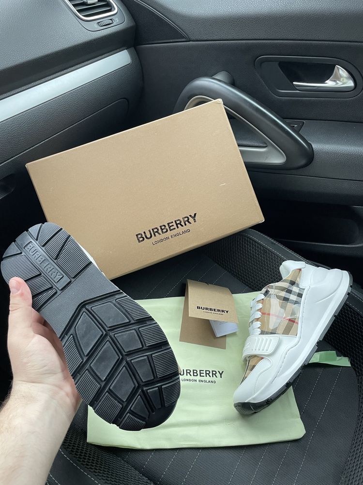 Adidasi/Sneakers Burberry