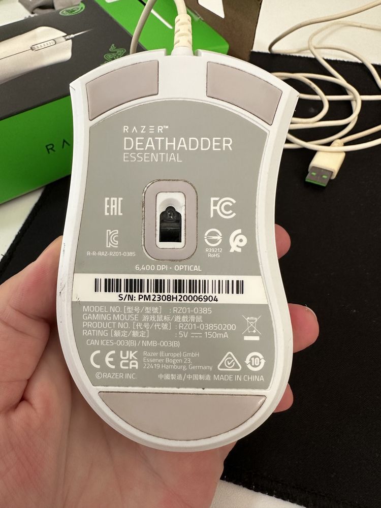 Мишка Razer DeathAdder Essential