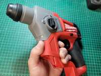 Milwaukee M12 , rotopercutor,  fierastrau