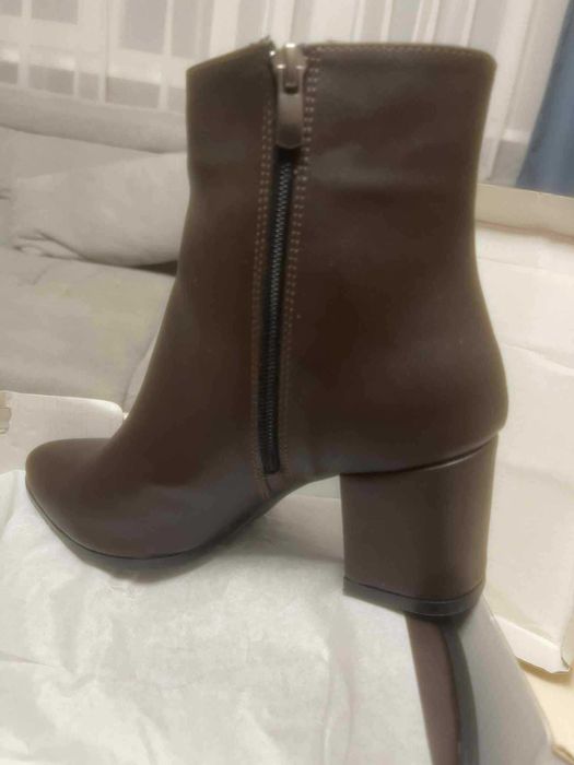 Кожени пролетно-зимни боти