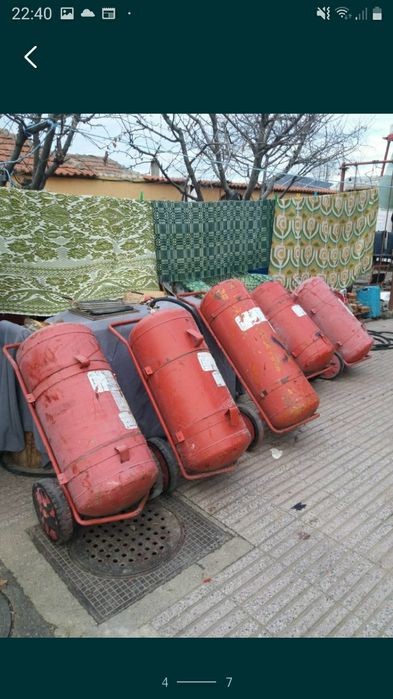 Butelii de compresor de 100 litrii preț.320 lei.