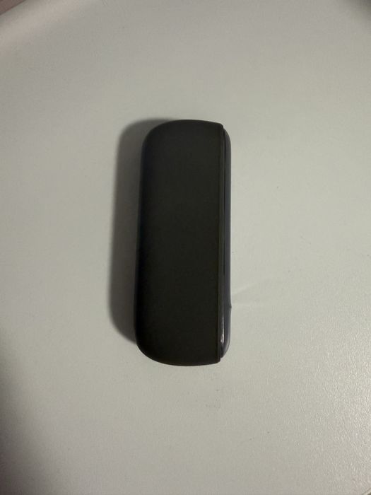 iqos iluma negru