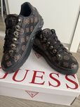 Дамски обувки Guess