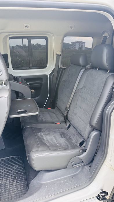 VW Caddy 4x4 Stylish Edition 35 150CP, DSG, 2.0TDI, 7 locuri