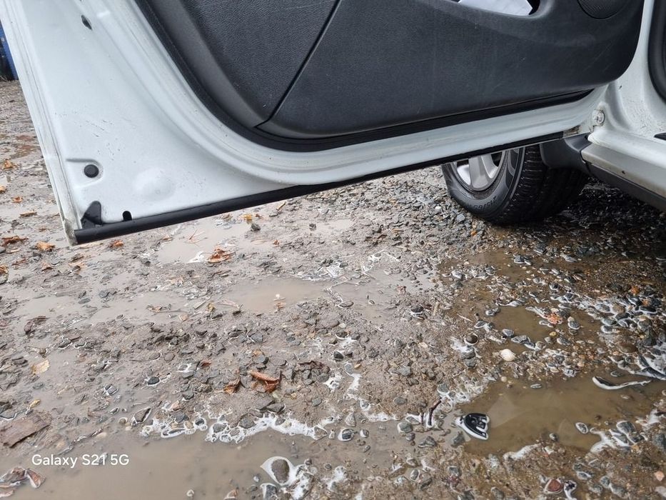 Usa Stanga Fata Dacia Duster Facelift 2013 - 2018 SUV 4 Usi Glacier White Dv369 (1398)