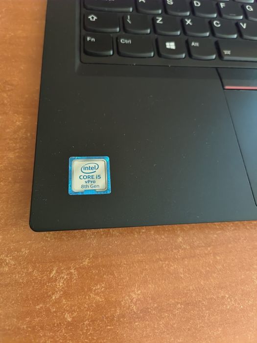 Leptop Lenovo T 490