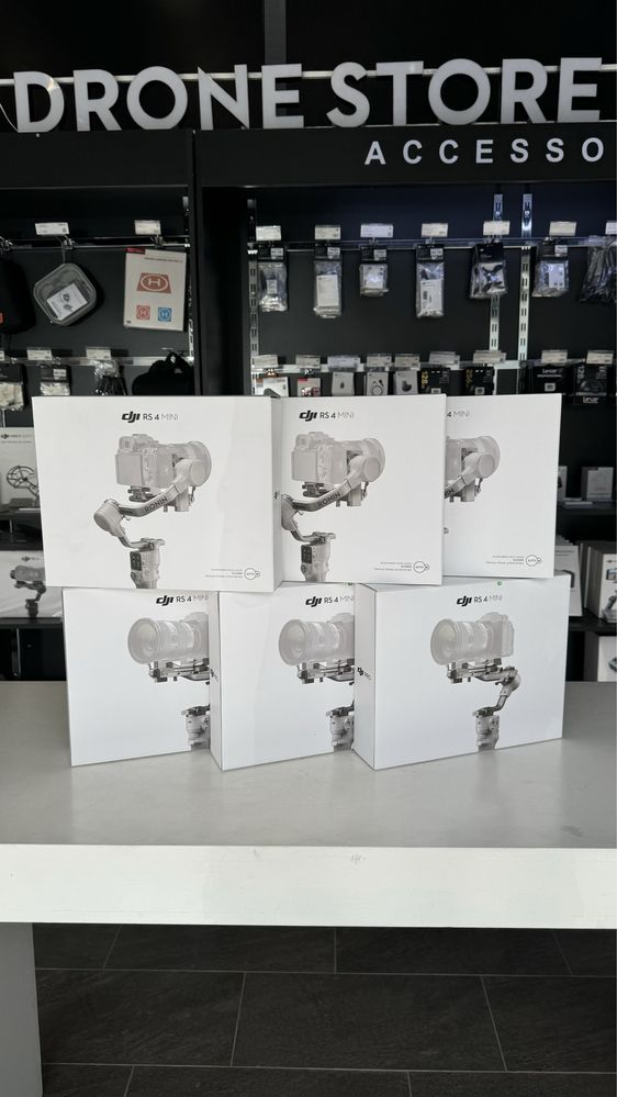 Стабилизатор DJI RS 4 Mini