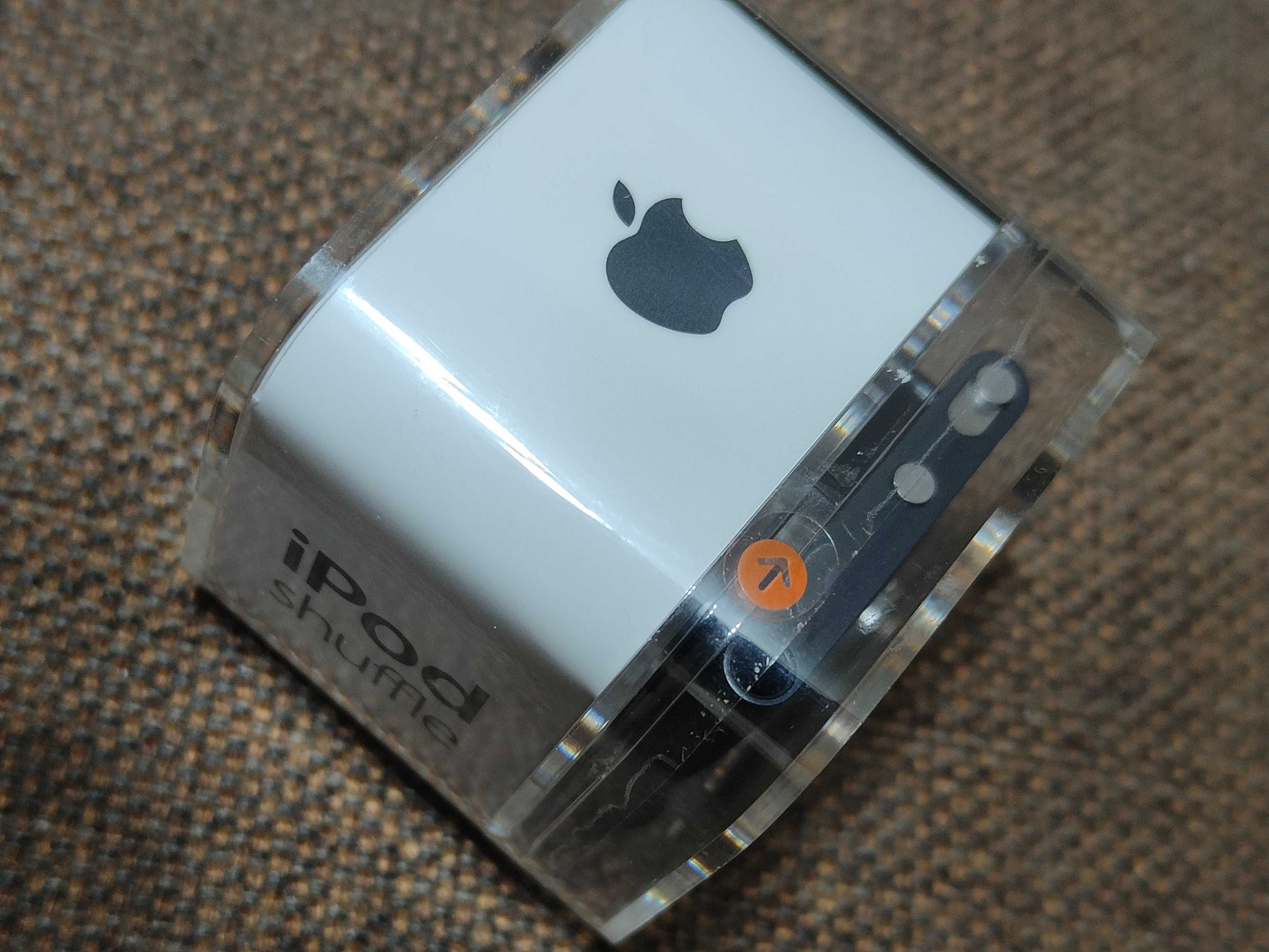 Apple iPod shuffle (4-го поколения, конец 2012 г.) не распечатан!