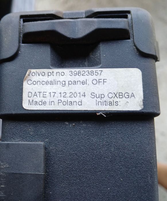Rulou portbagaj retractabil Volvo XC 60 an 2014