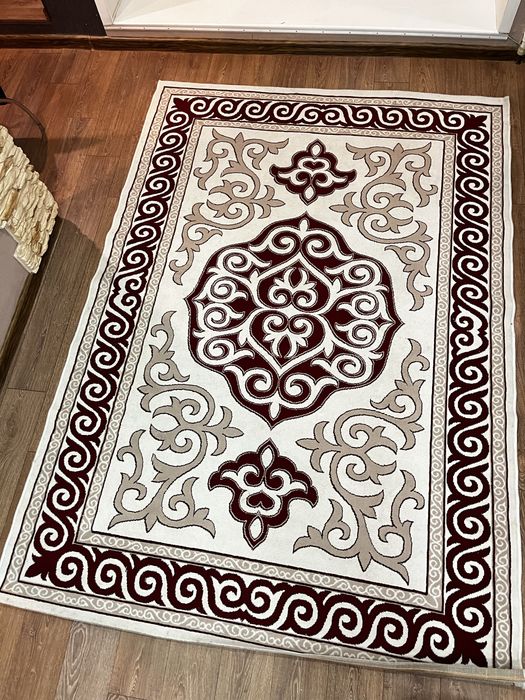 Продается ковер, цена 15000