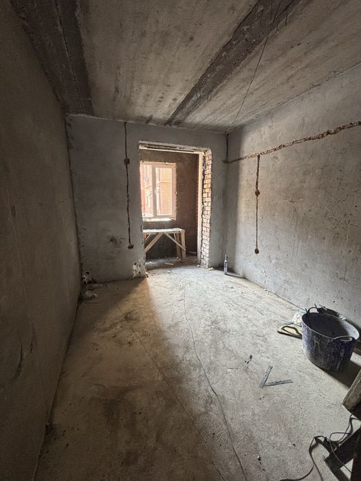 Кадышева 3/1/7 кирпичный дом 83квм  иззат все разделно!