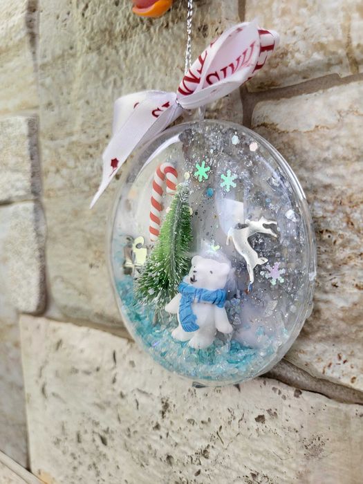 Коледни играчки от епоксидна смола