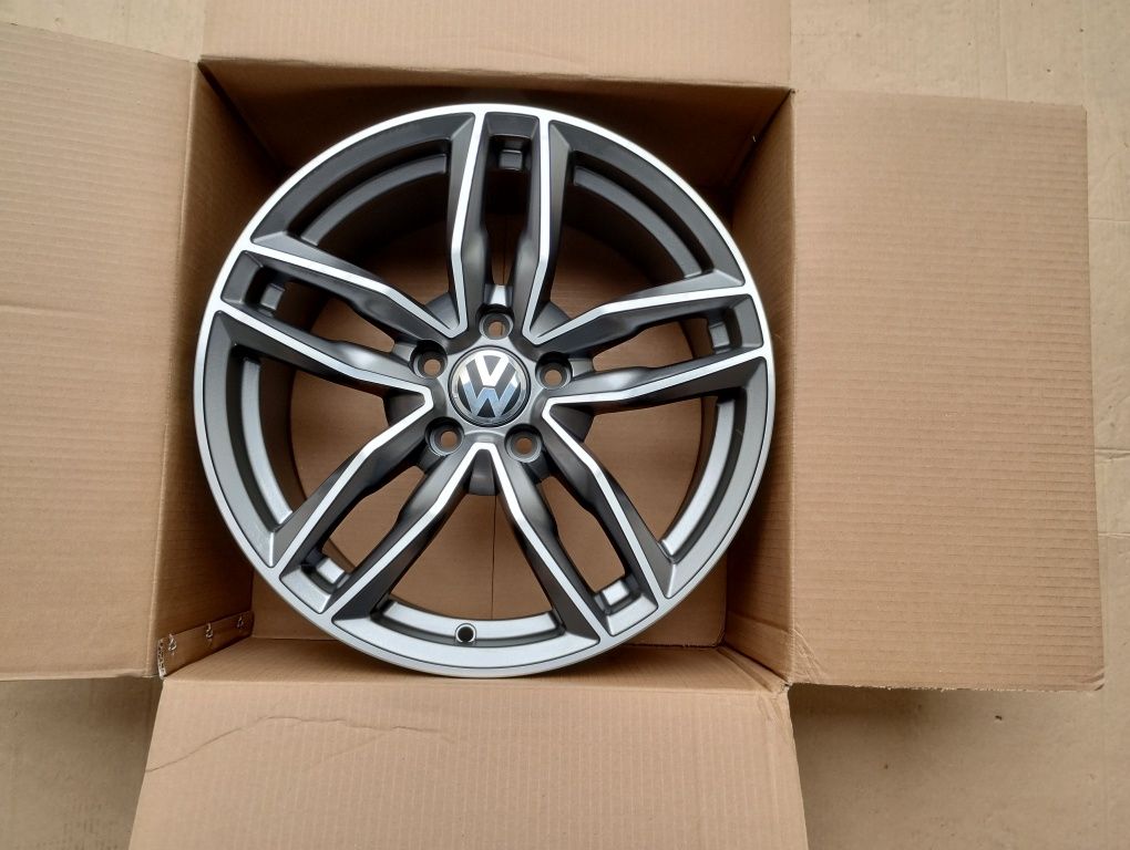 Jante R17 VW Passat Golf Jetta Tiguan Arteon  pe 17 "