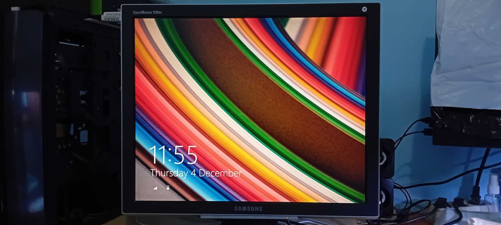 Vand monitor Samsung SyncMaster 930BF