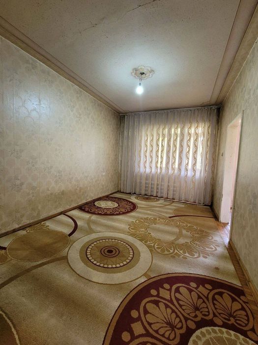 Срочно!!! Юнусабад 2кв Шахристанский 2/4/4. 54м² Зеркальный, Не торец