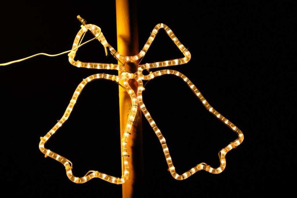 Външни коледни фигурки 3D камбанки студено бяла с ФЛАШ ЕФЕКТ 55х55