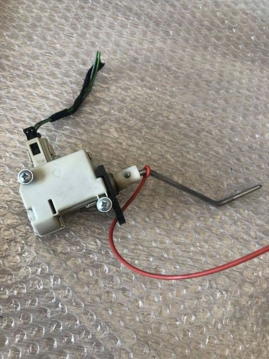 motoras usa rezervor audi a3 8p