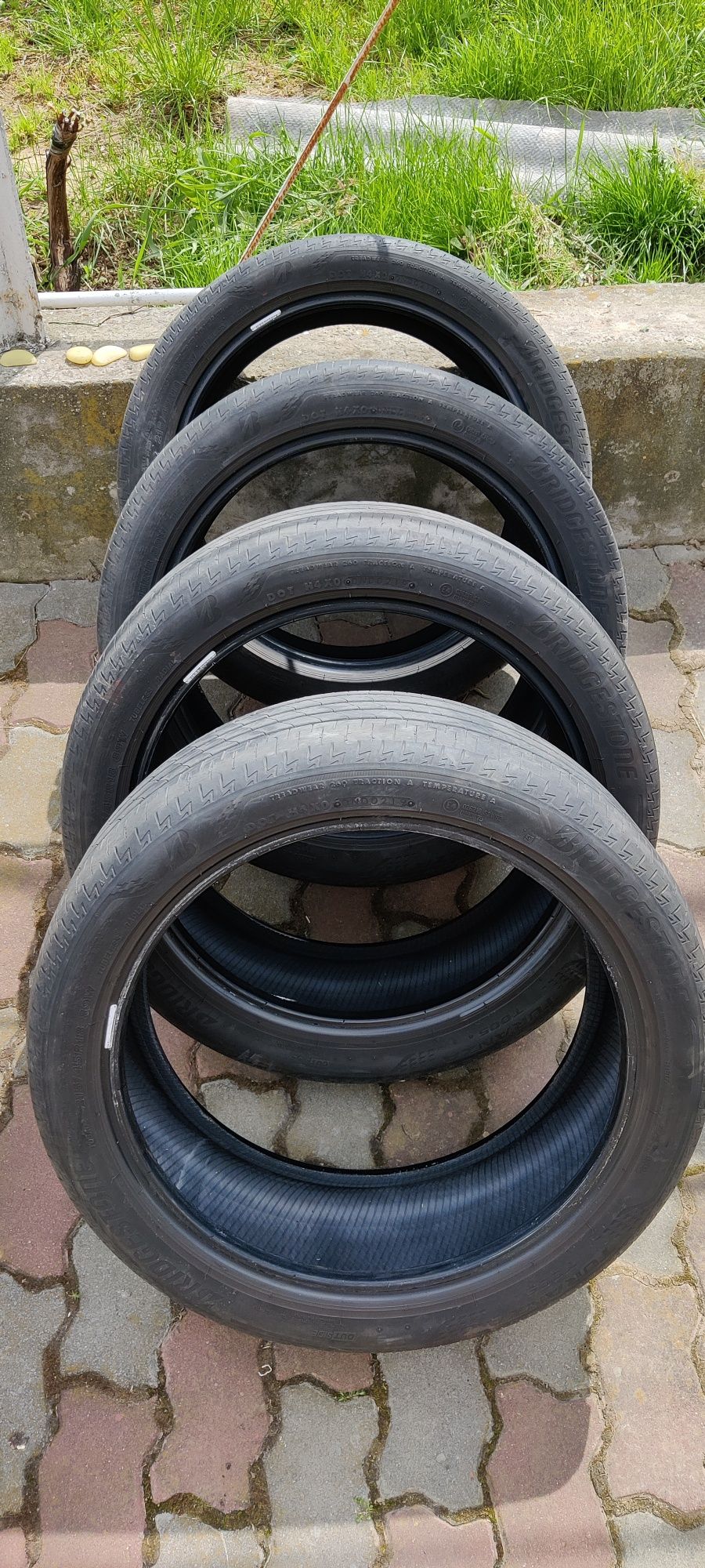 Anvelope 255 45 R18