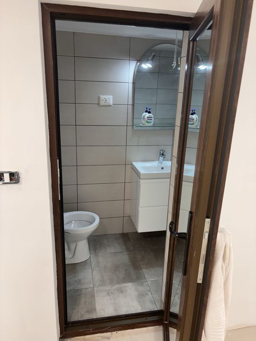 Garaj Zavoi amenajat pentru birou sau locuit