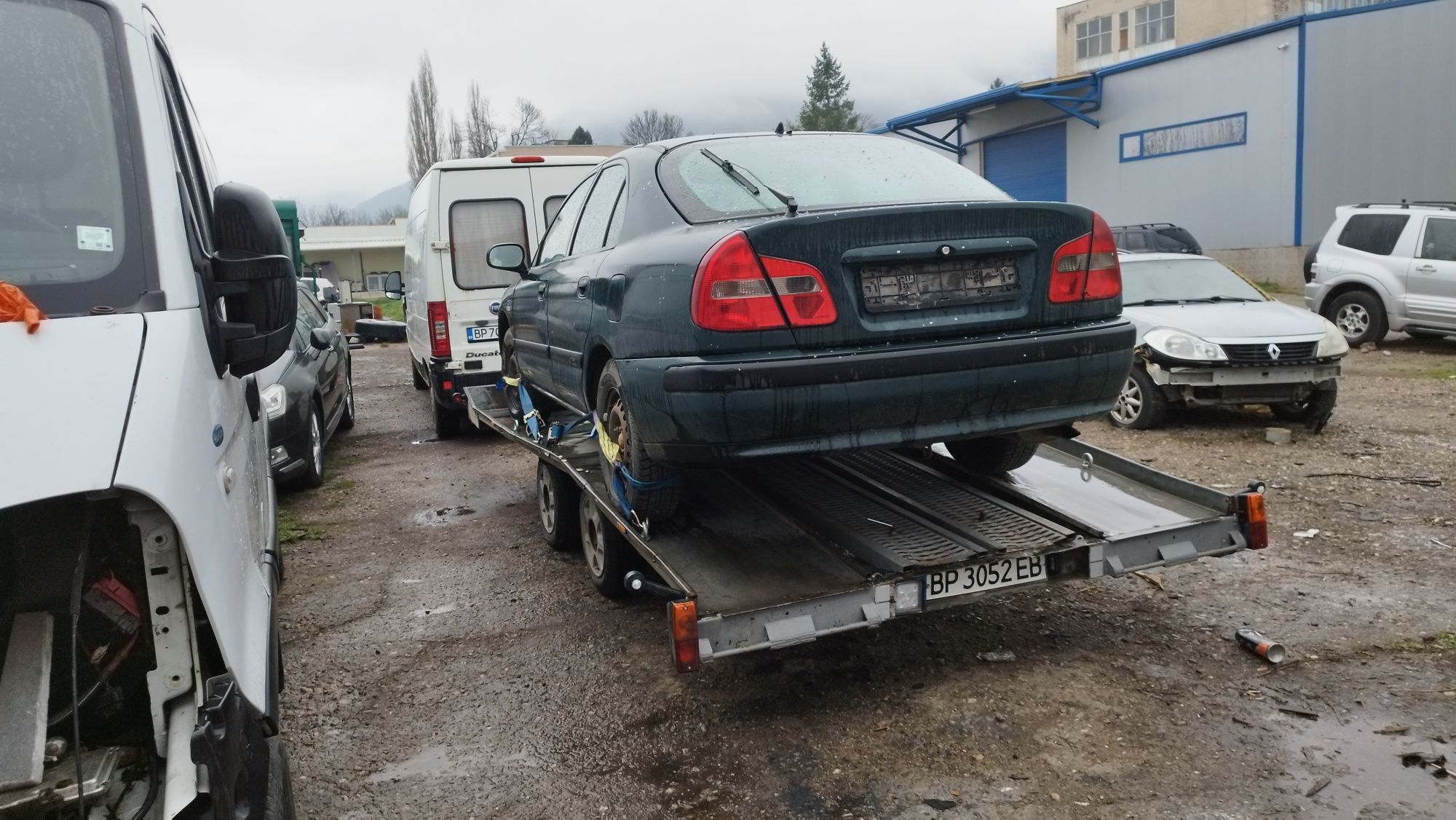 Mitsubishi Carisma  На части*Климатик* 1.9дид