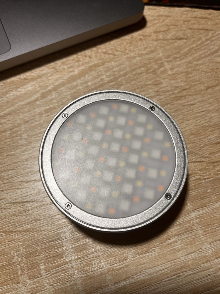 Godox rgb r1 подсветка и фонарь