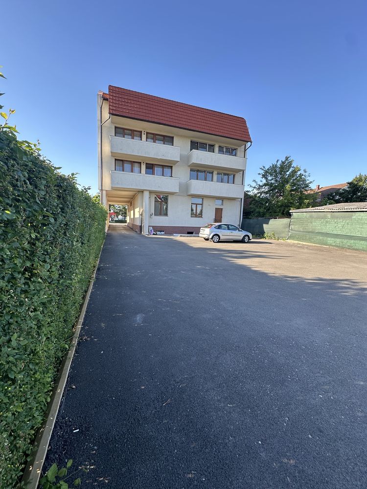 Apartament 2 camere decomandat! str Careiului