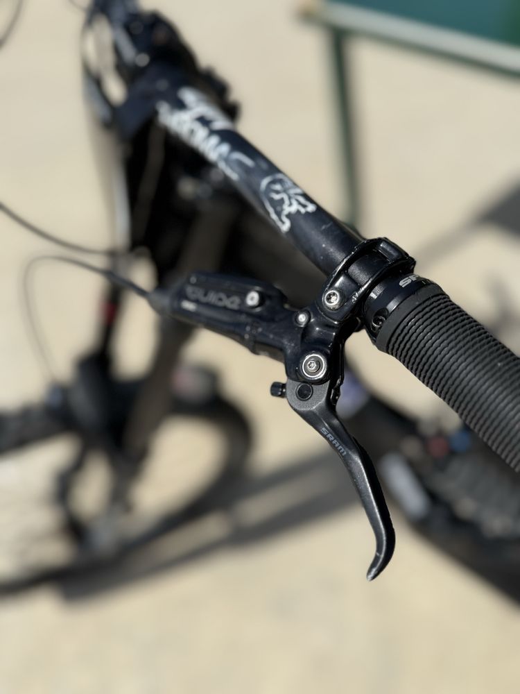 Downhill DH колело YT tues 2015 27,5