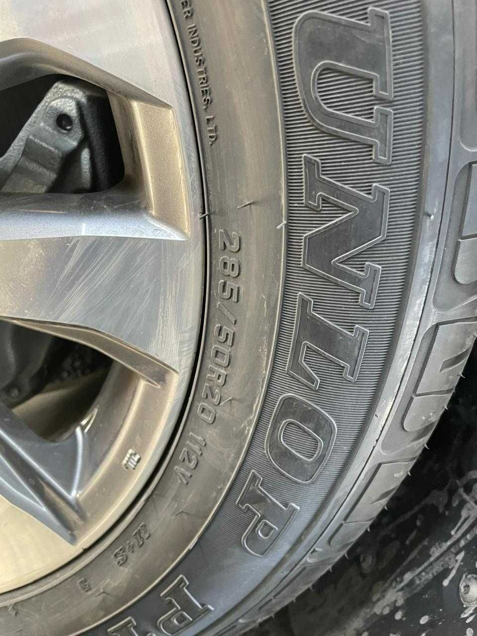 Продам резину DUNLOP PT2A 285/50R20 112V