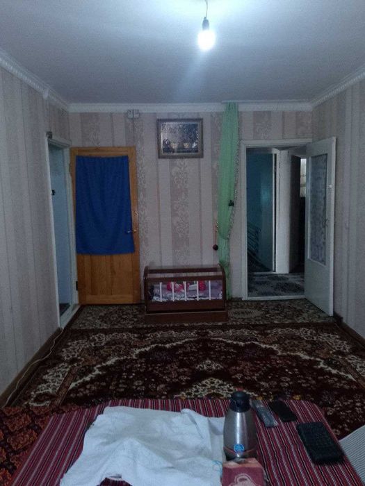 Самарканд шахрида 4 хонали, 3-қаватда жойлашган квартира сотилади.