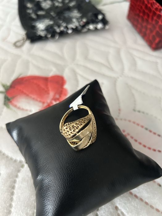 Кольцо золотое новое