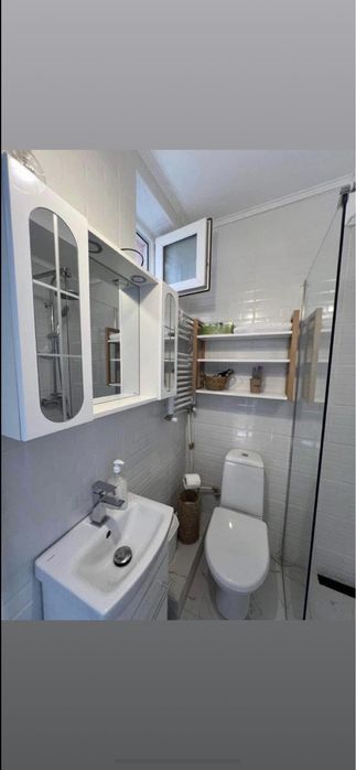 Inchiriez casa zona centrala