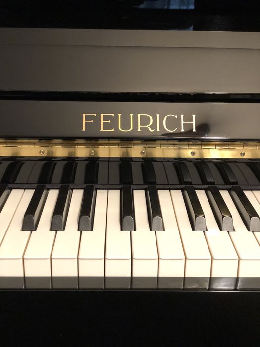 Pianina Feurich 115 Premiere